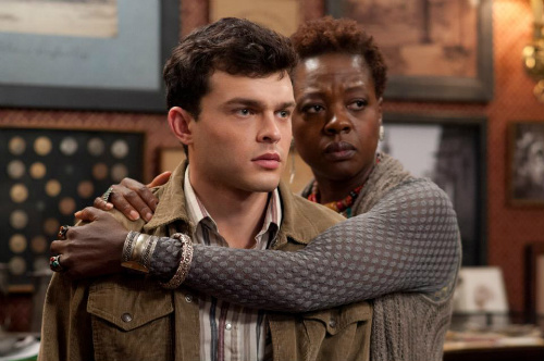 Alden Ehrenreich and Viola Davis in Beautiful Creatures